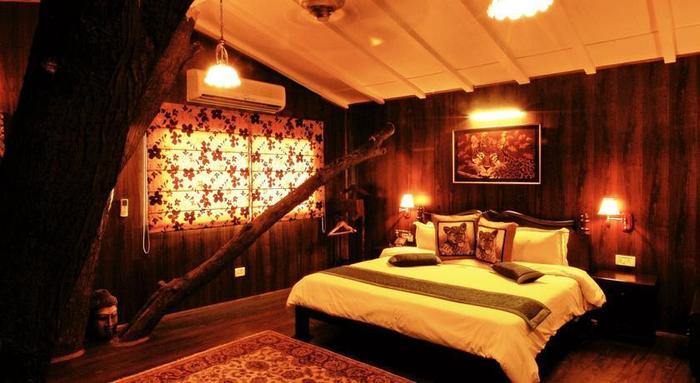 Tree House Resort